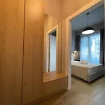 Square 21 Apartament Tirana