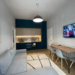 Square 21 Apartament Tirana