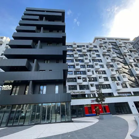 Square 21 Apartment *