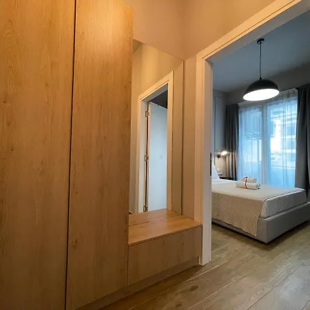 Square 21 아파트 티라나