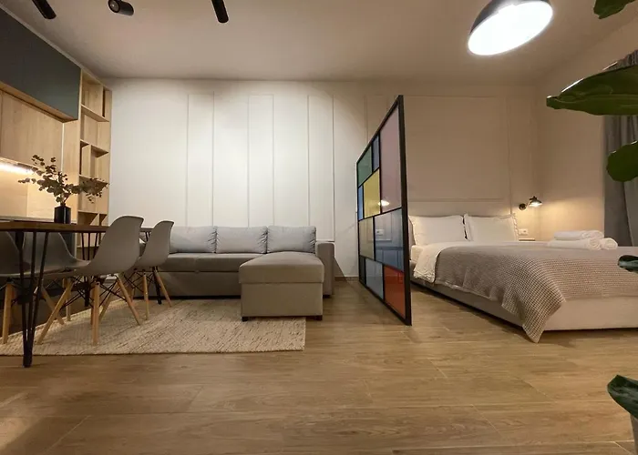 Square 21 Apartament *